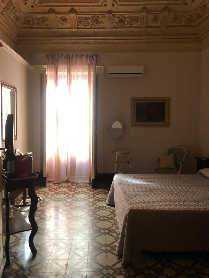 Vera Rooms Catánia Buitenkant foto